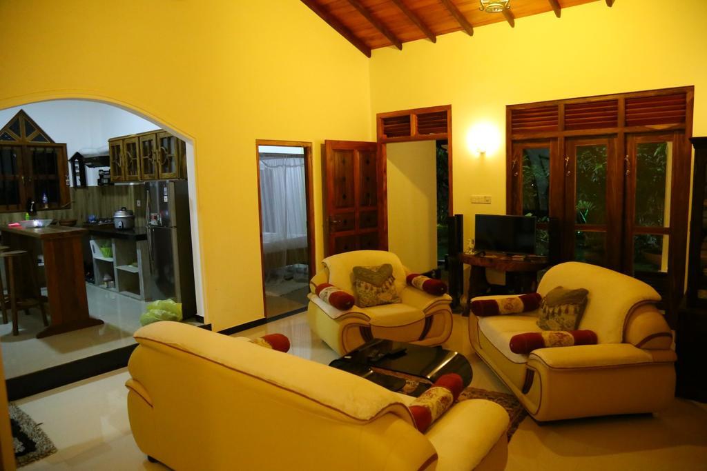 Villa Green Cottage Хиккадува Экстерьер фото